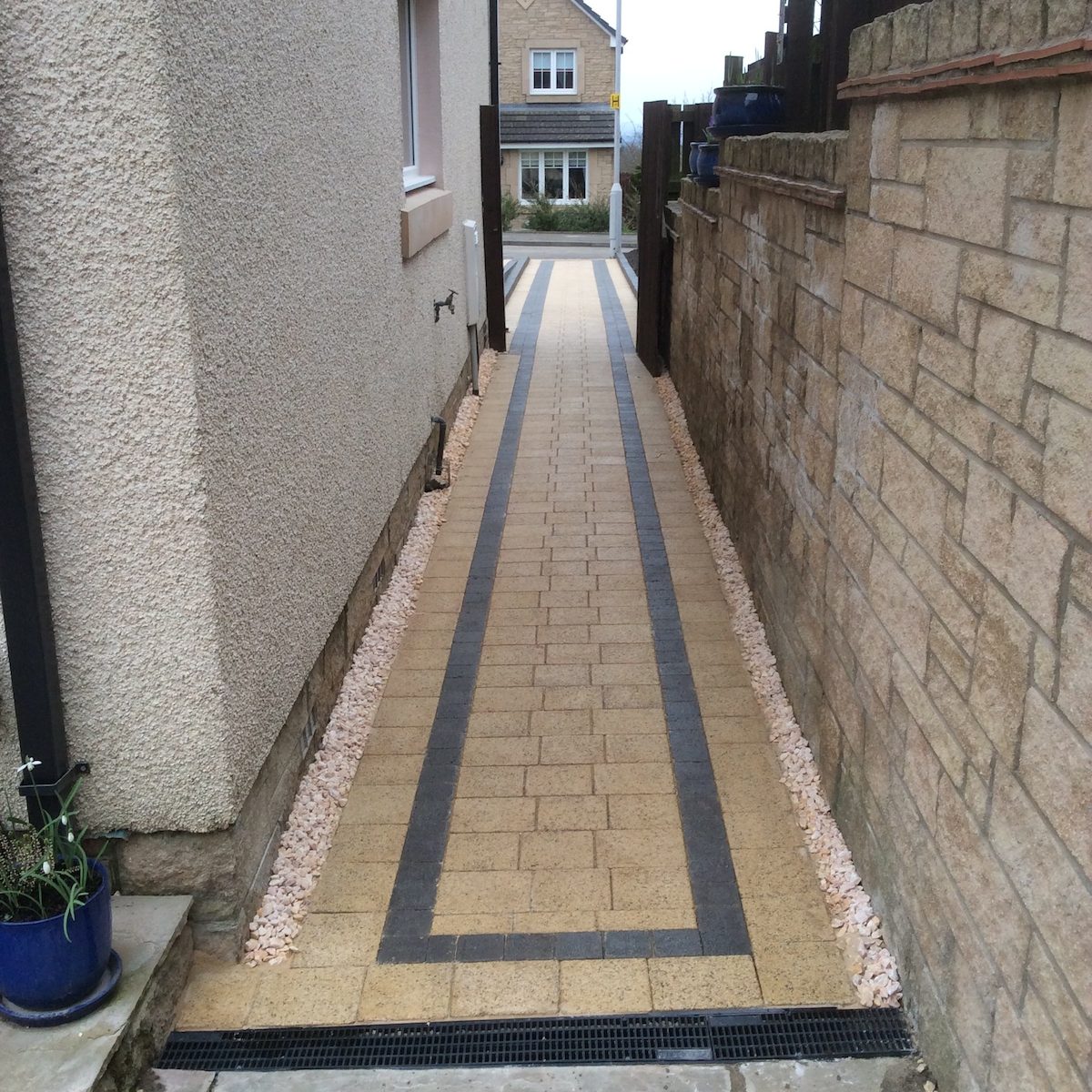 feature project block paved driveway